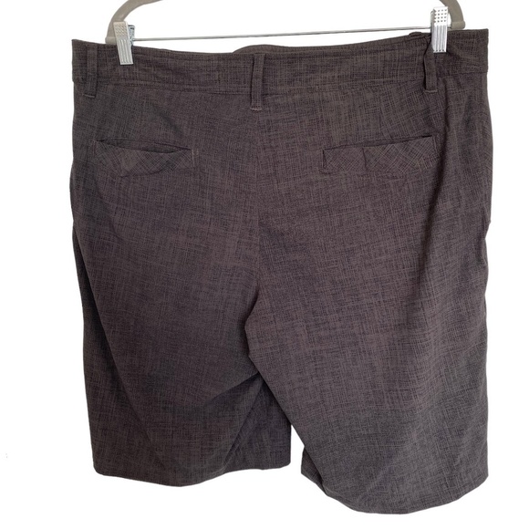 LULULEMON Men’s Board Style Shorts Size 40 Charcoal Gray Pattern - Picture 2 of 7